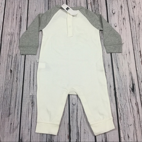 Gap Boys 3-6 Month Gray White Bear Romper - Picture 4 of 4